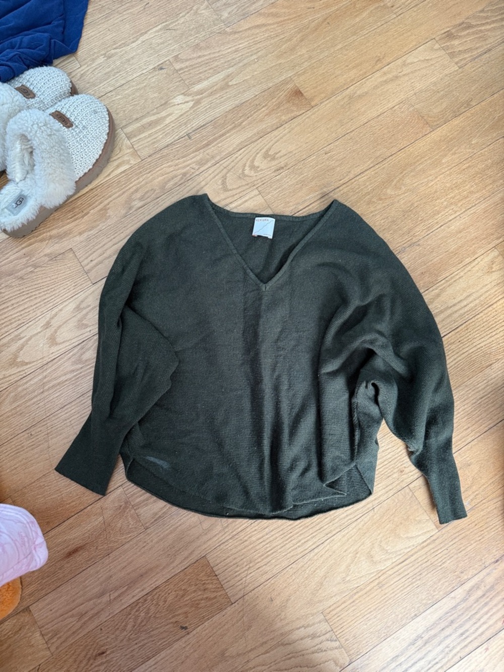 Kerisma Olive V-Neck Lightweight Sweater